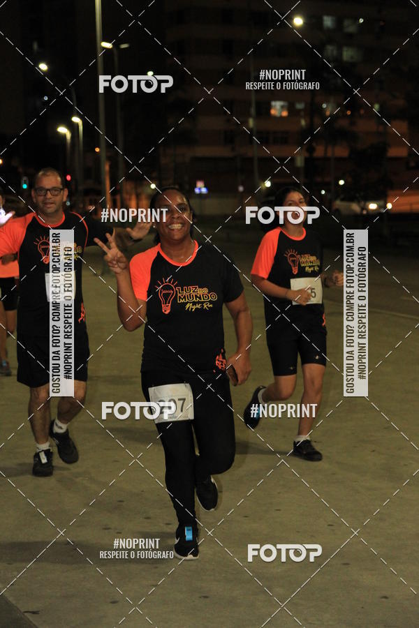 Buy your photos of the eventLuz do Mundo Night Run on Fotop