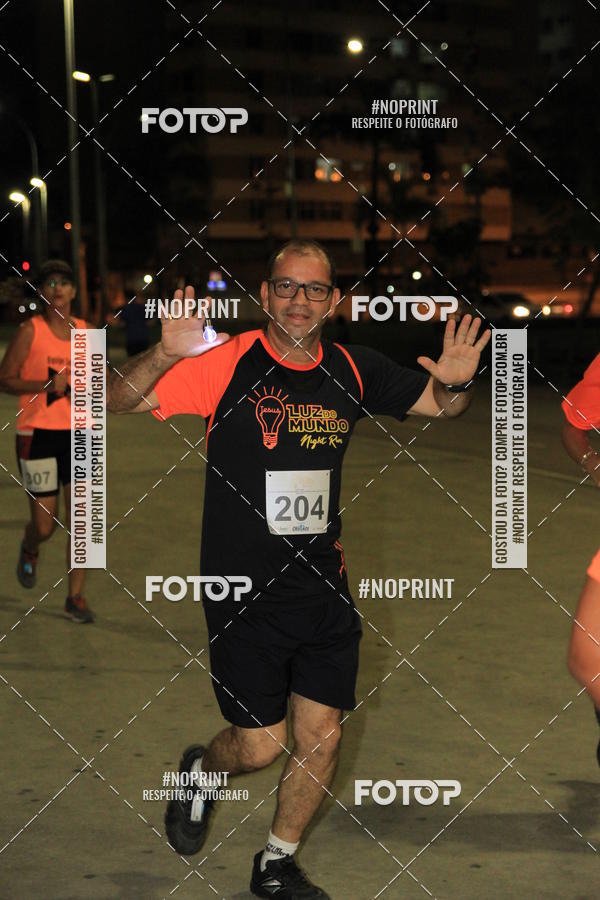 Buy your photos of the eventLuz do Mundo Night Run on Fotop