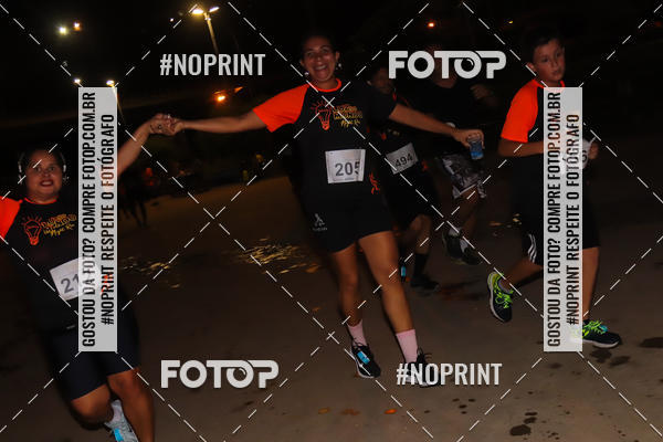 Buy your photos of the eventLuz do Mundo Night Run on Fotop
