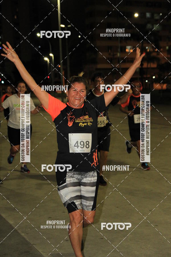 Buy your photos of the eventLuz do Mundo Night Run on Fotop