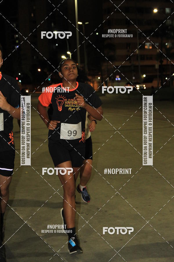 Buy your photos of the eventLuz do Mundo Night Run on Fotop