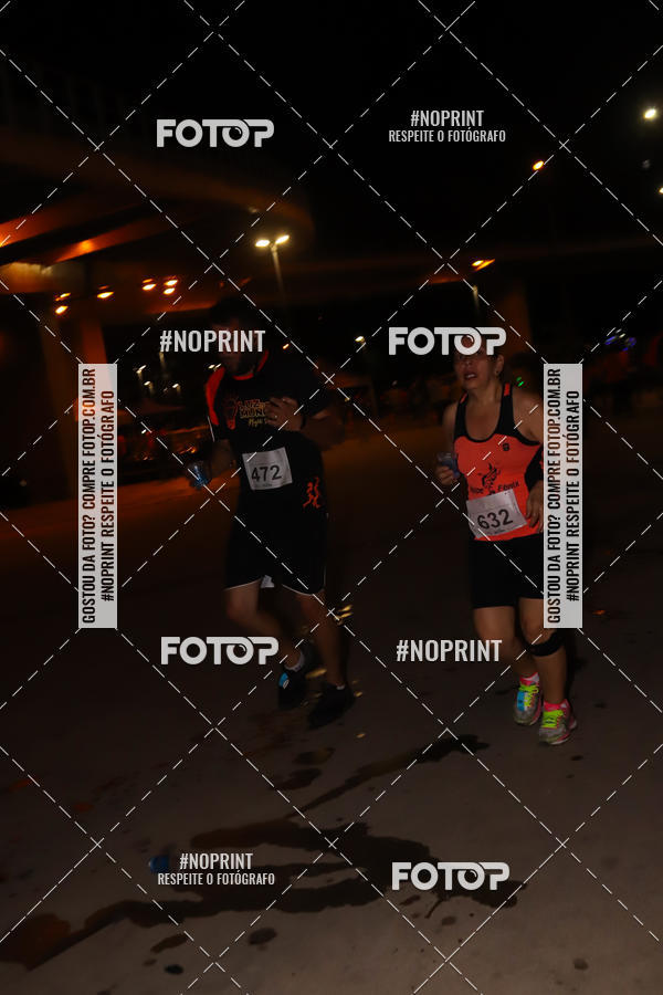 Buy your photos of the eventLuz do Mundo Night Run on Fotop