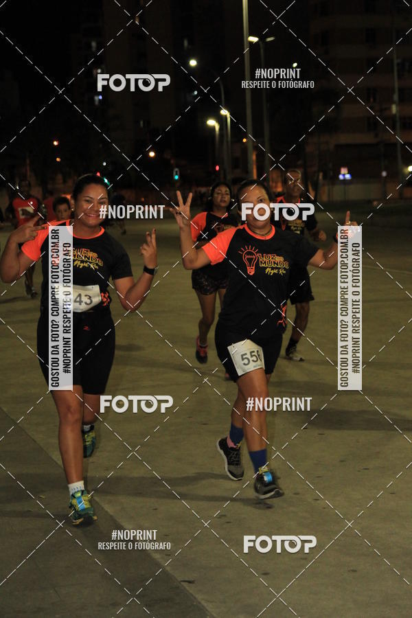Buy your photos of the eventLuz do Mundo Night Run on Fotop