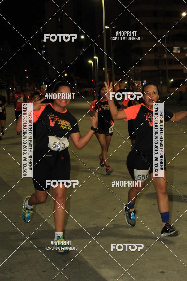 Buy your photos of the eventLuz do Mundo Night Run on Fotop