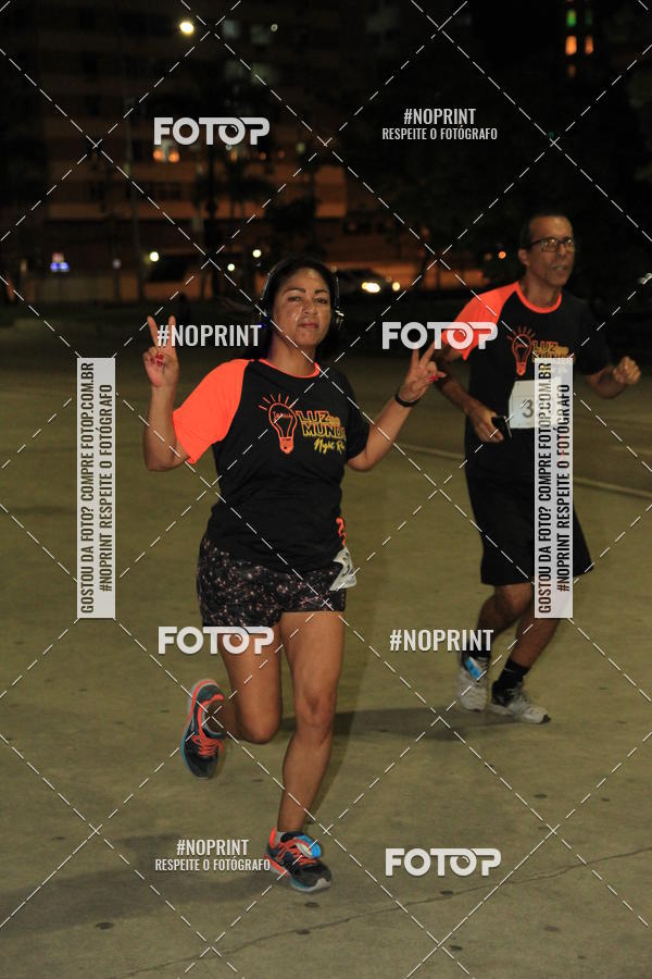 Buy your photos of the eventLuz do Mundo Night Run on Fotop