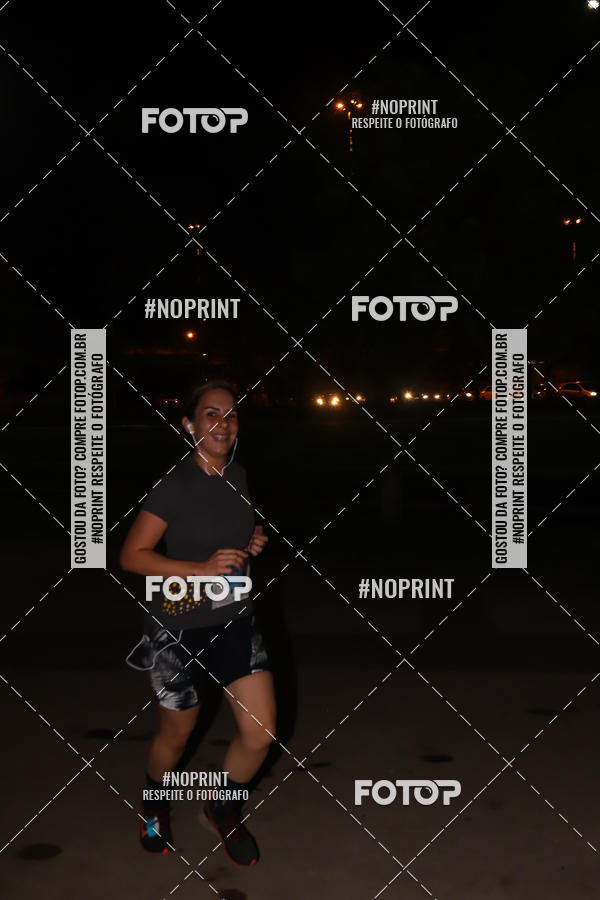 Buy your photos of the eventLuz do Mundo Night Run on Fotop