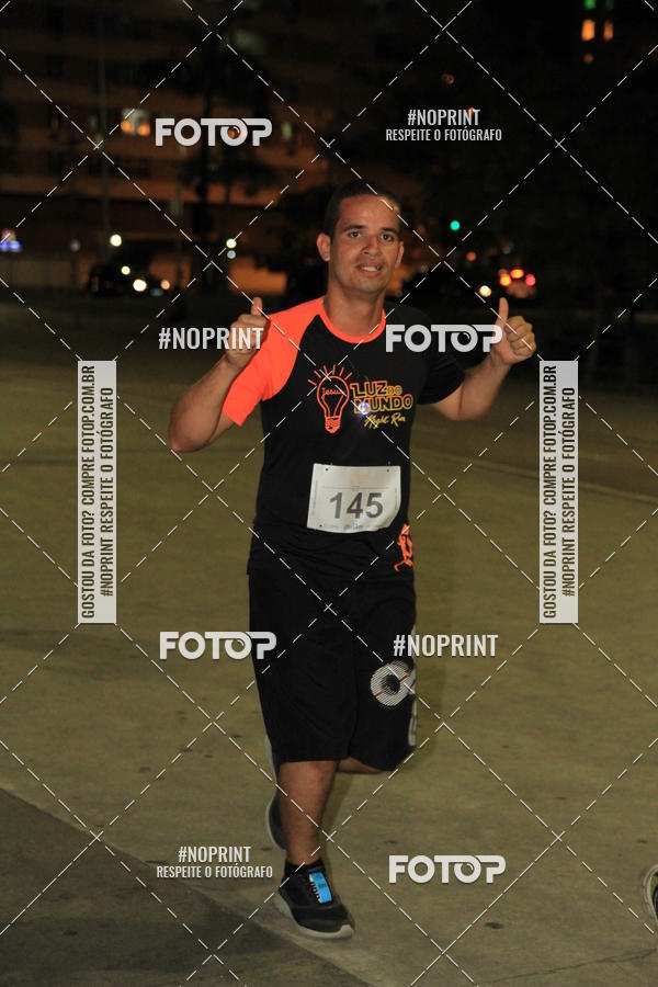 Buy your photos of the eventLuz do Mundo Night Run on Fotop