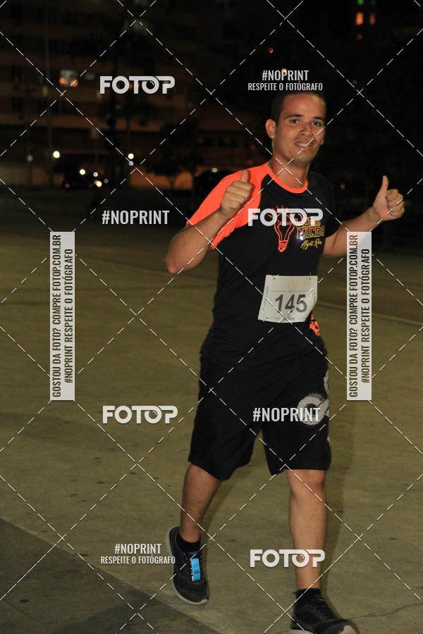 Buy your photos of the eventLuz do Mundo Night Run on Fotop