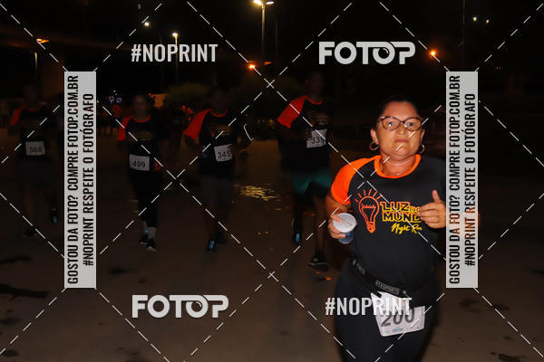 Buy your photos of the eventLuz do Mundo Night Run on Fotop