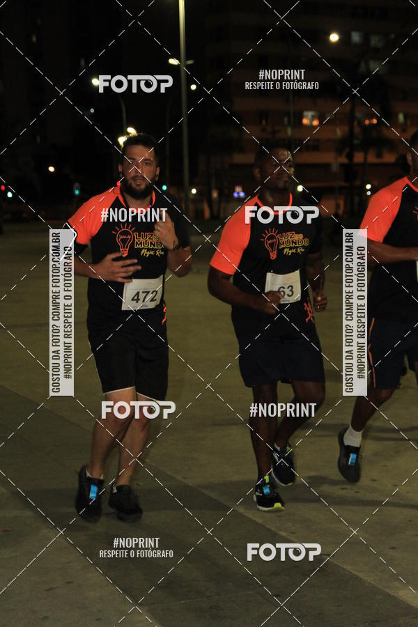 Buy your photos of the eventLuz do Mundo Night Run on Fotop
