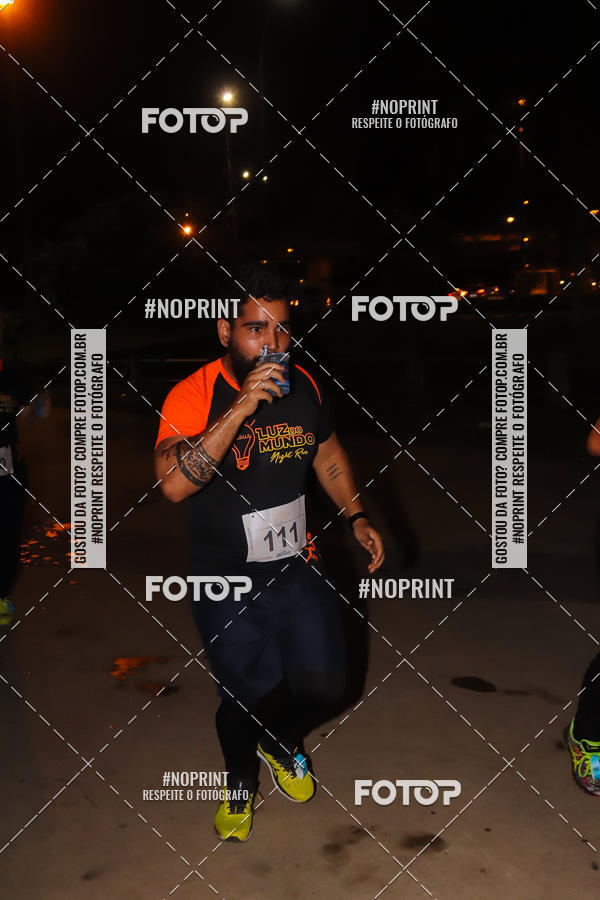 Buy your photos of the eventLuz do Mundo Night Run on Fotop