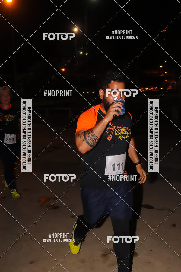 Buy your photos of the eventLuz do Mundo Night Run on Fotop