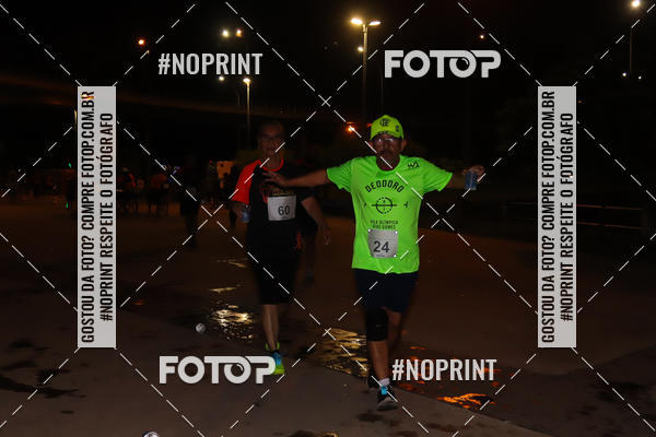 Buy your photos of the eventLuz do Mundo Night Run on Fotop