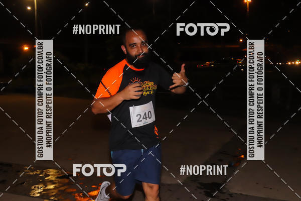 Buy your photos of the eventLuz do Mundo Night Run on Fotop