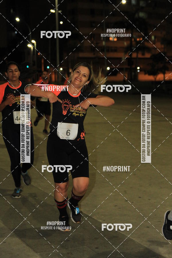 Buy your photos of the eventLuz do Mundo Night Run on Fotop