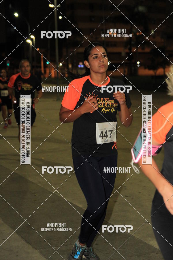 Buy your photos of the eventLuz do Mundo Night Run on Fotop