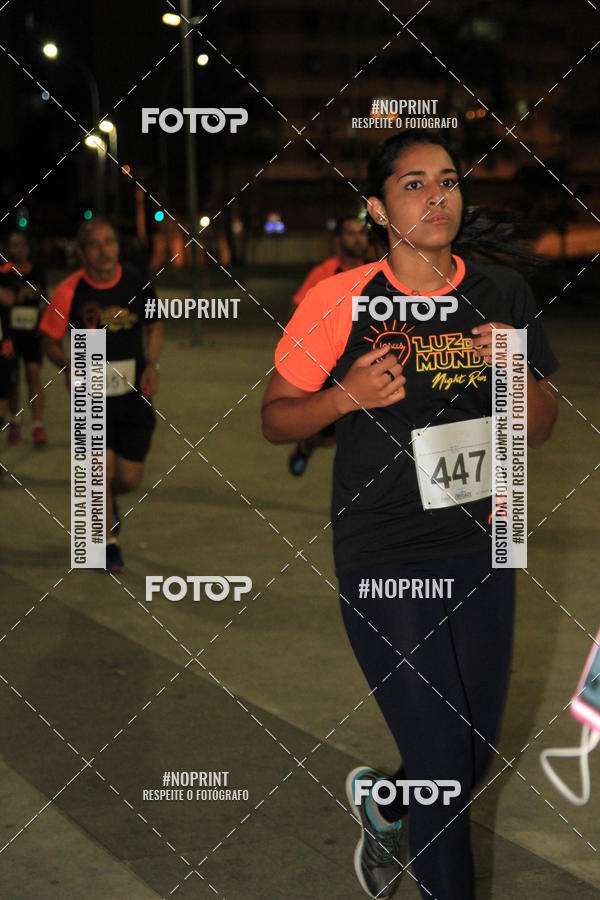 Buy your photos of the eventLuz do Mundo Night Run on Fotop