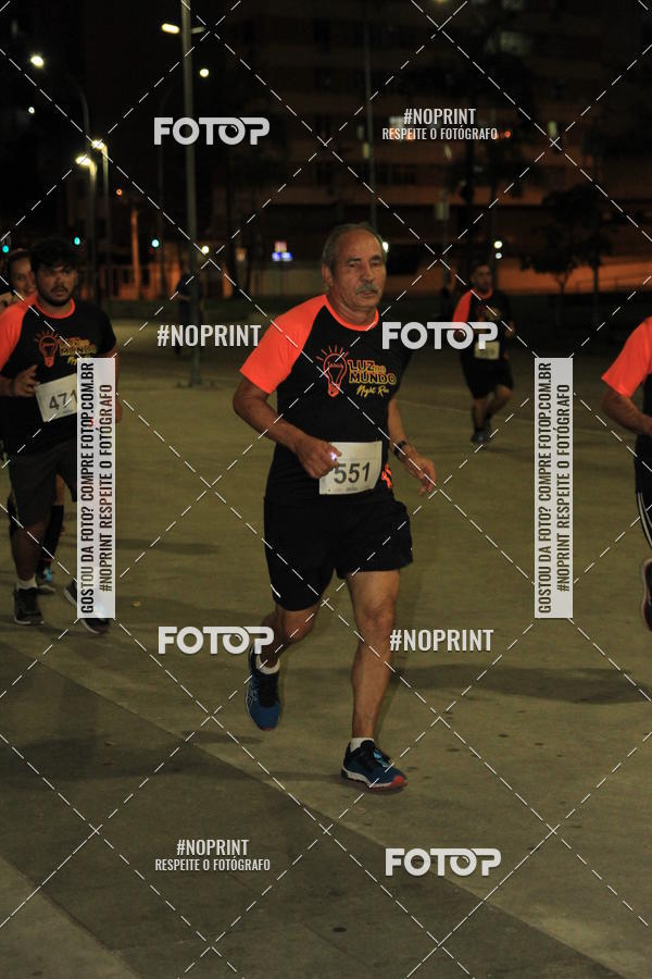 Buy your photos of the eventLuz do Mundo Night Run on Fotop