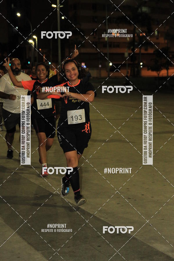 Buy your photos of the eventLuz do Mundo Night Run on Fotop