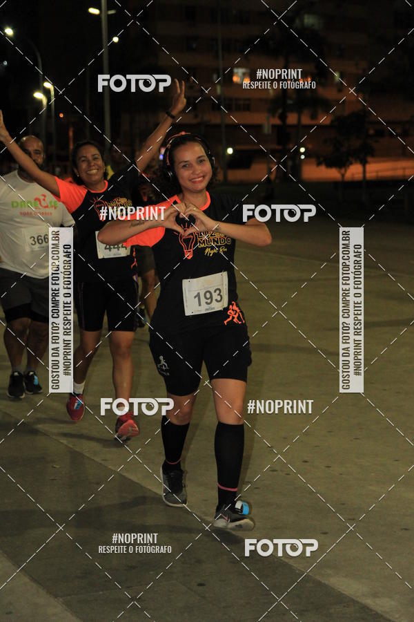 Buy your photos of the eventLuz do Mundo Night Run on Fotop