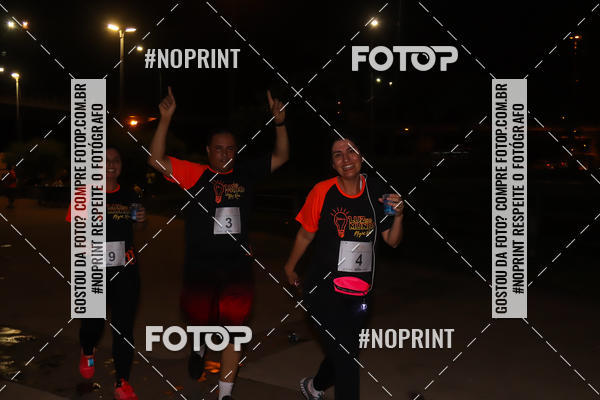 Buy your photos of the eventLuz do Mundo Night Run on Fotop