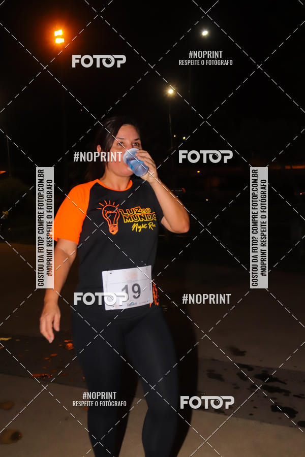 Buy your photos of the eventLuz do Mundo Night Run on Fotop
