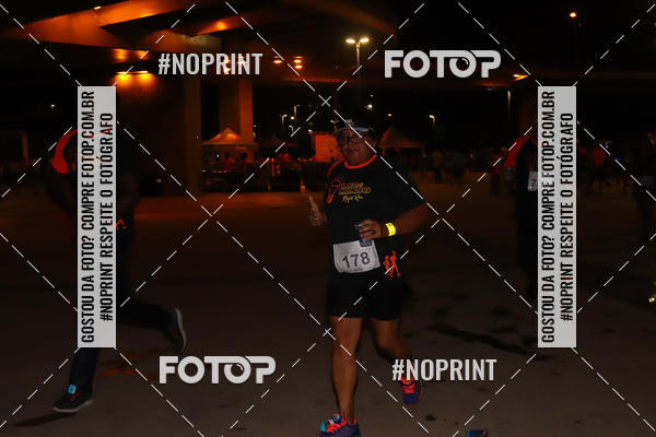 Buy your photos of the eventLuz do Mundo Night Run on Fotop