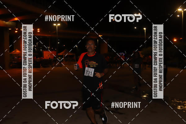 Buy your photos of the eventLuz do Mundo Night Run on Fotop