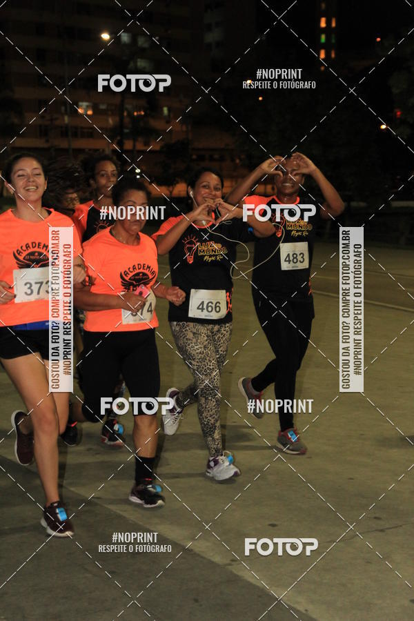 Buy your photos of the eventLuz do Mundo Night Run on Fotop