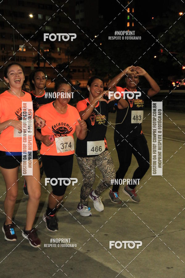 Buy your photos of the eventLuz do Mundo Night Run on Fotop