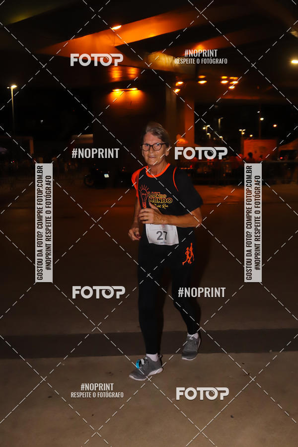 Buy your photos of the eventLuz do Mundo Night Run on Fotop