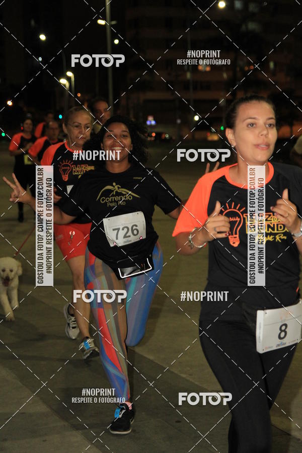 Buy your photos of the eventLuz do Mundo Night Run on Fotop