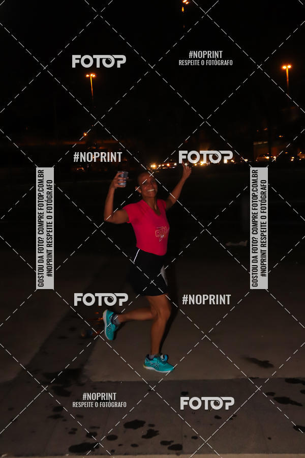 Buy your photos of the eventLuz do Mundo Night Run on Fotop