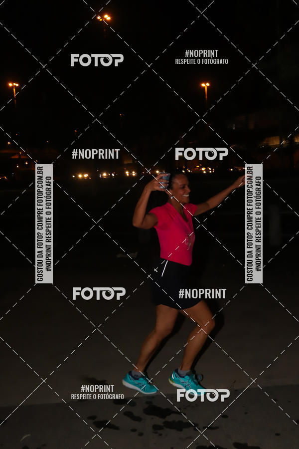 Buy your photos of the eventLuz do Mundo Night Run on Fotop