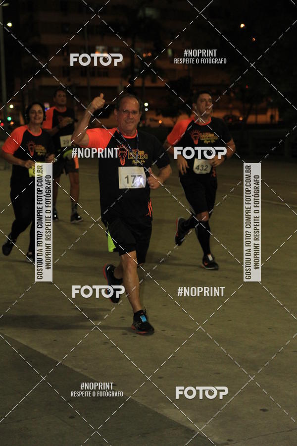 Buy your photos of the eventLuz do Mundo Night Run on Fotop