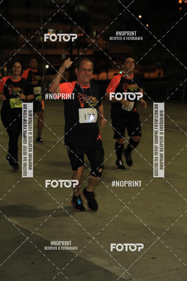 Buy your photos of the eventLuz do Mundo Night Run on Fotop