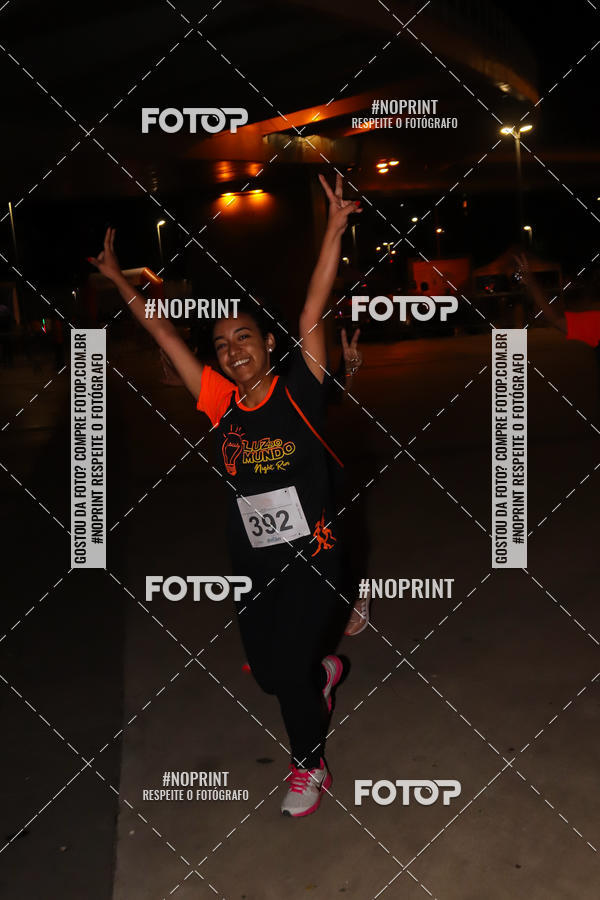 Buy your photos of the eventLuz do Mundo Night Run on Fotop