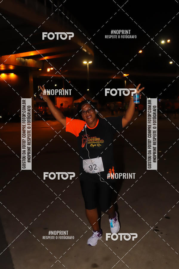 Buy your photos of the eventLuz do Mundo Night Run on Fotop
