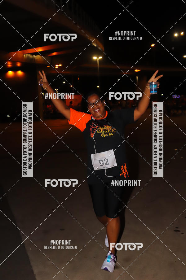 Buy your photos of the eventLuz do Mundo Night Run on Fotop