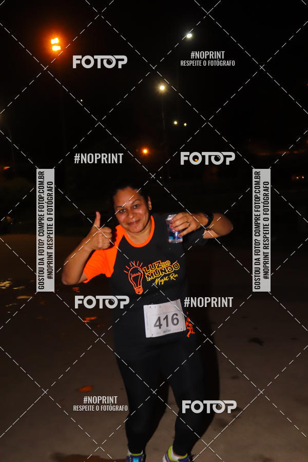 Buy your photos of the eventLuz do Mundo Night Run on Fotop