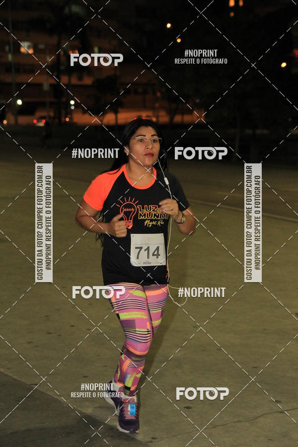 Buy your photos of the eventLuz do Mundo Night Run on Fotop
