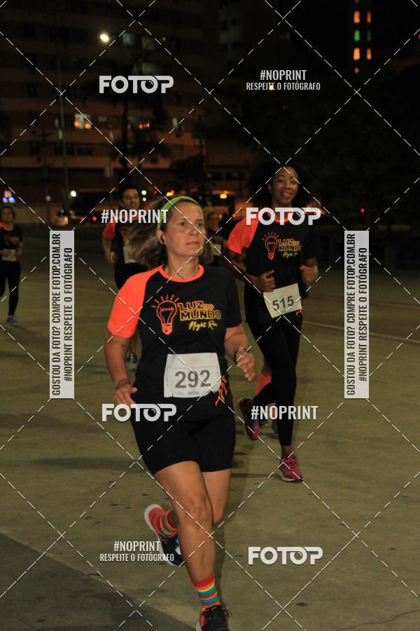 Buy your photos of the eventLuz do Mundo Night Run on Fotop