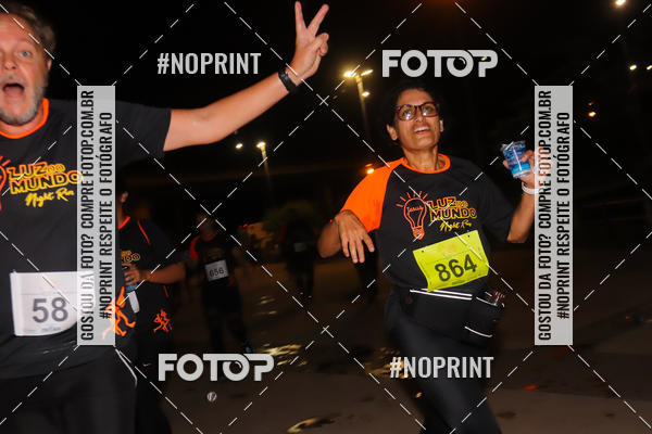 Buy your photos of the eventLuz do Mundo Night Run on Fotop