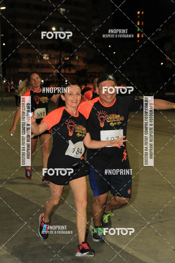 Buy your photos of the eventLuz do Mundo Night Run on Fotop