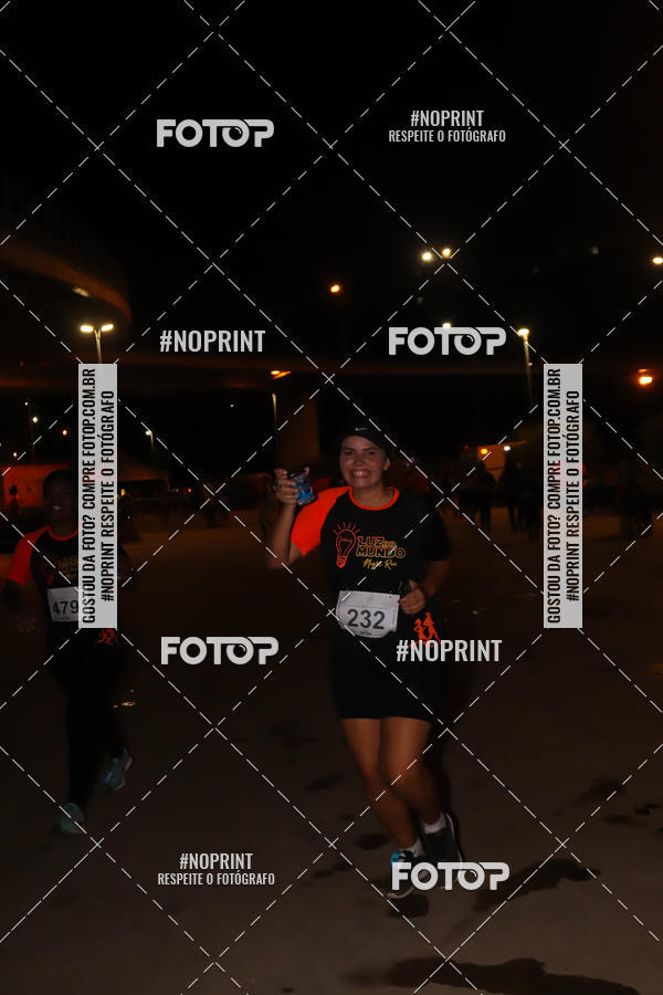 Buy your photos of the eventLuz do Mundo Night Run on Fotop