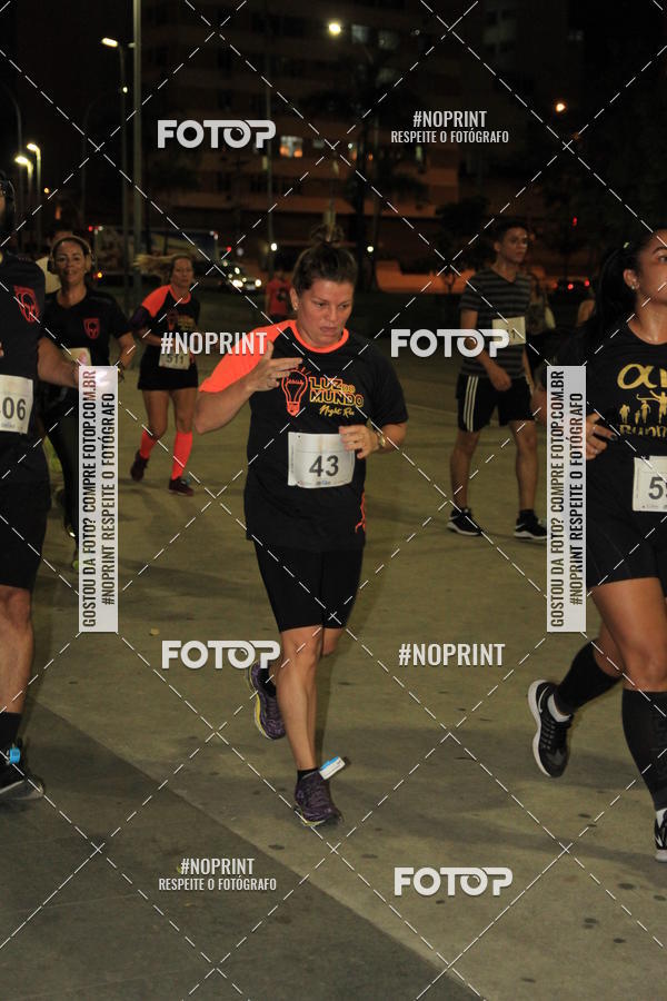 Buy your photos of the eventLuz do Mundo Night Run on Fotop