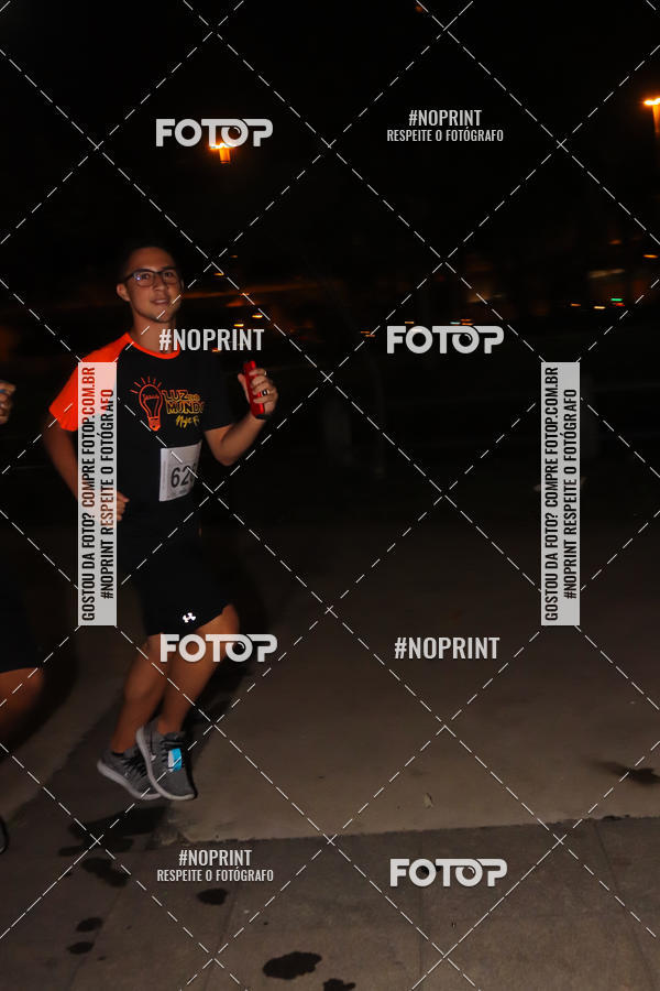 Buy your photos of the eventLuz do Mundo Night Run on Fotop