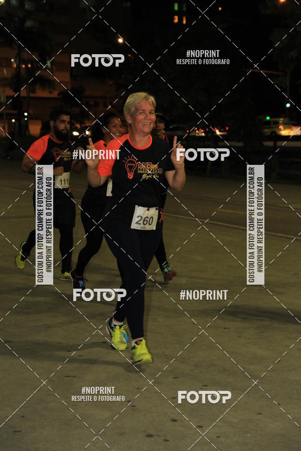 Buy your photos of the eventLuz do Mundo Night Run on Fotop