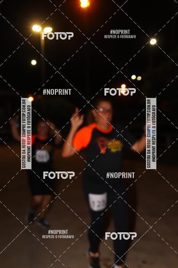 Buy your photos of the eventLuz do Mundo Night Run on Fotop