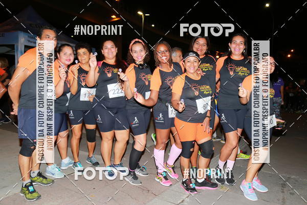 Buy your photos of the eventLuz do Mundo Night Run on Fotop